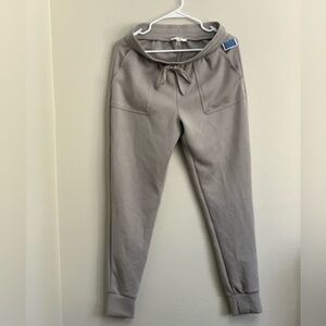 NWT Cable & Gauge Studio Women's Jogger Pants Gray Size Waistline 30" Elastic